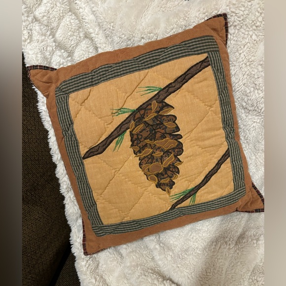 PatchMagic Holiday Quilted Throw Pillow Made in India 16x16” - Picture 3 of 8